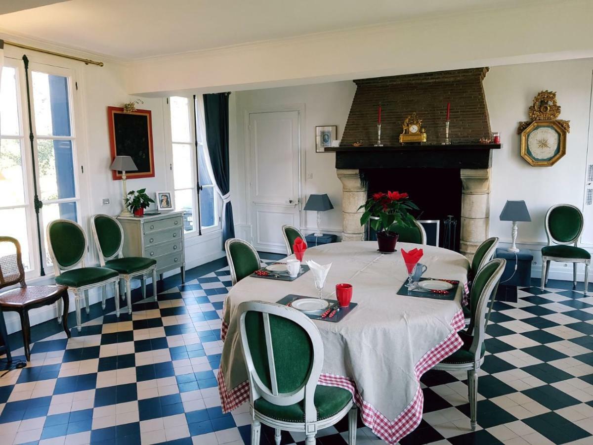 Manoir De L'As De Trefle Bed and Breakfast Isneauville Exteriör bild